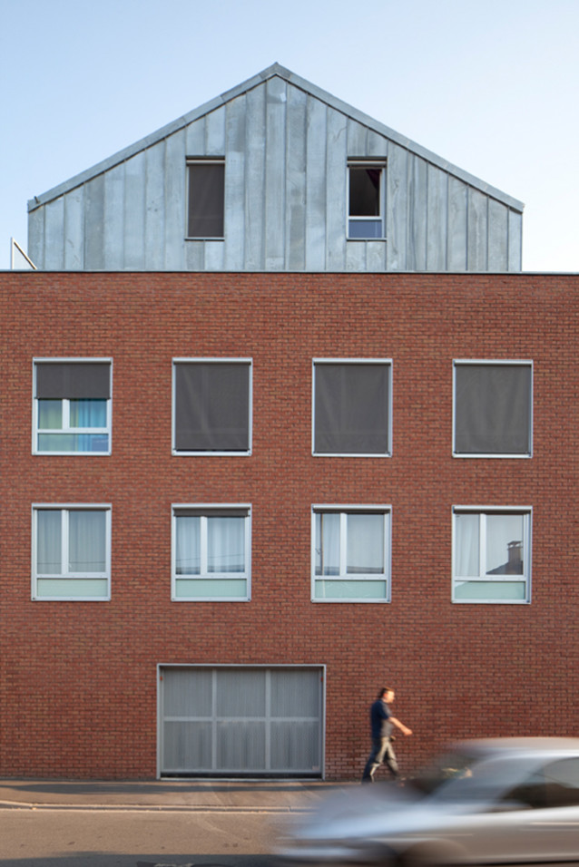 3 grandes maisons de ville brique